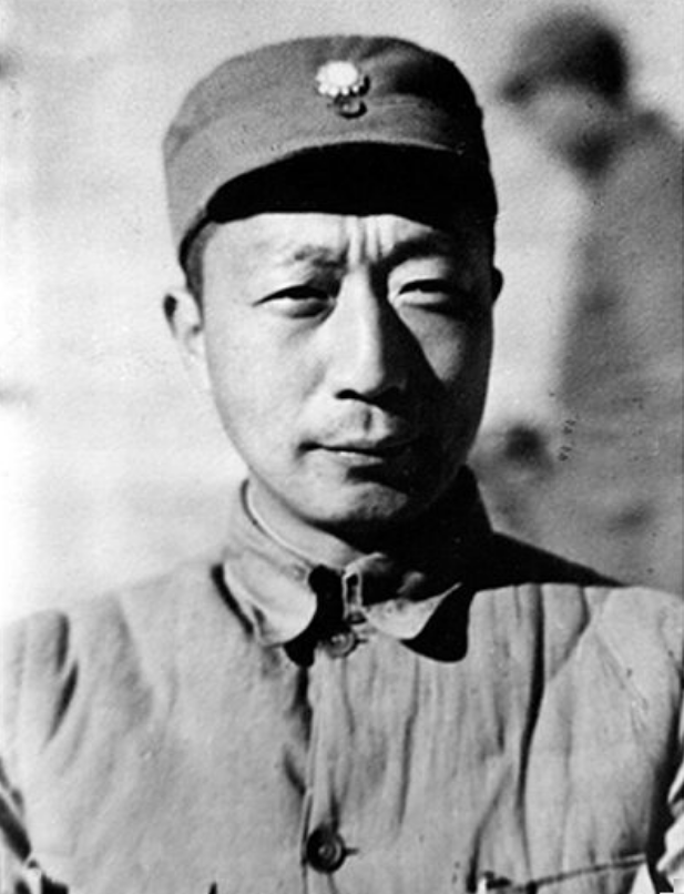 1958年一老红军闯中南海被拦，用纸条写下外号后，毛主席亲自接见