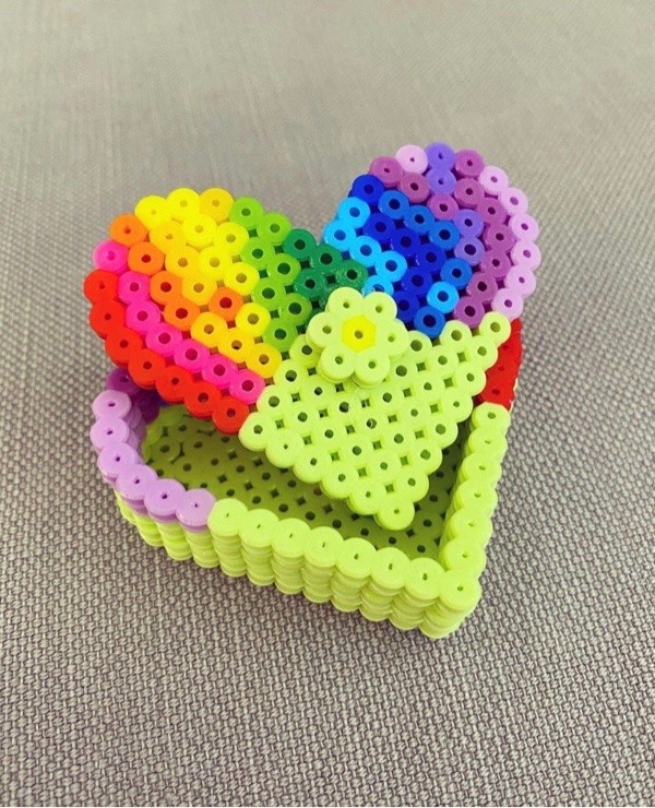 林志穎雙胞胎兒子送媽媽手工禮物慶祝母親節，陳若儀太感動笑開花