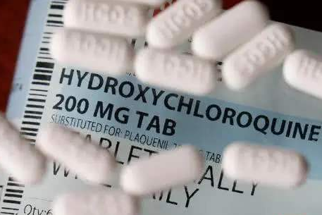 特朗普又捅娄子！吹嘘神药引发连锁反应，数千