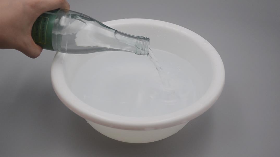 夏天开空调，记得在房间挂一条毛巾，作用大，知道的人还不多