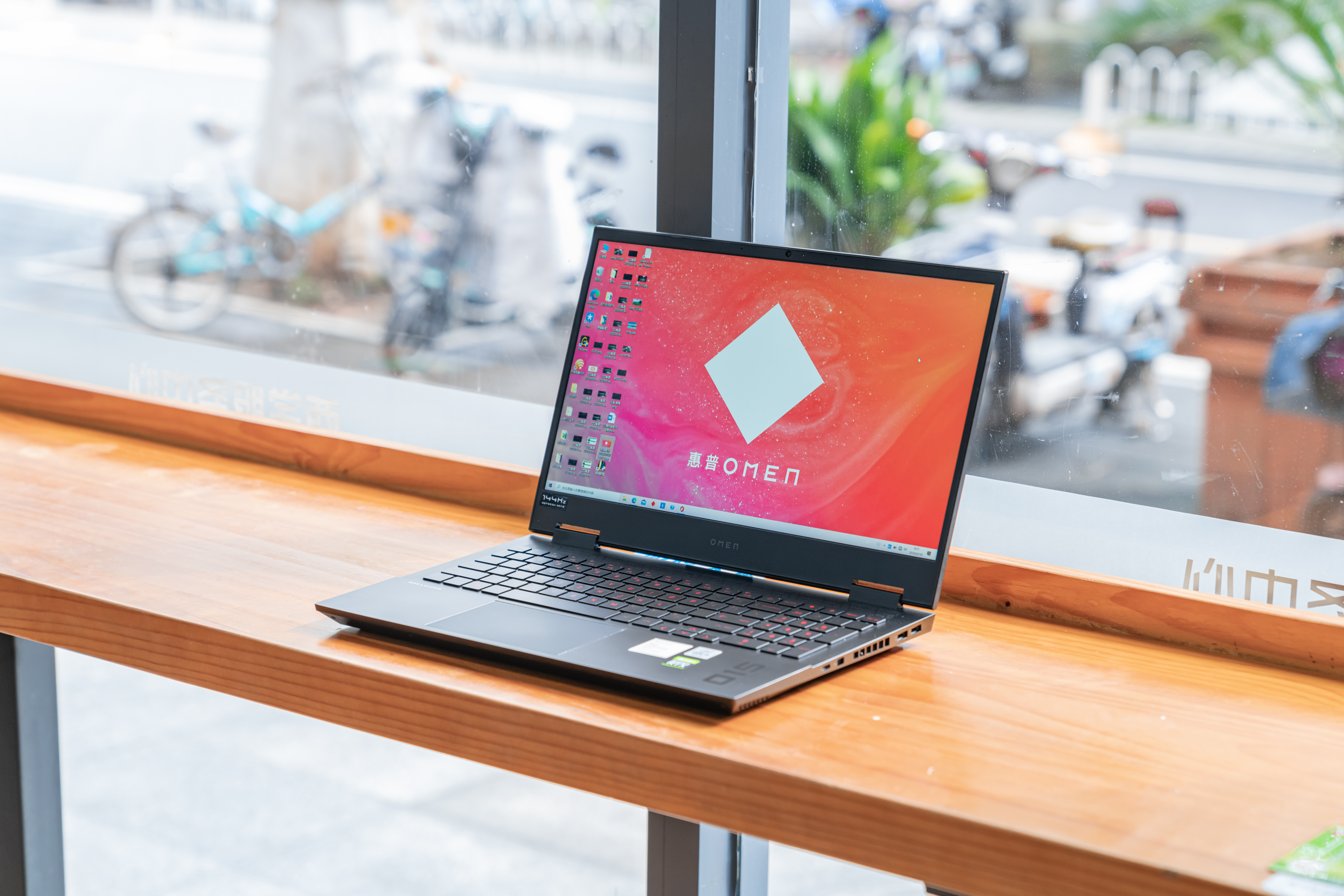 办公影音游戏全能跨界惠普omen暗影精灵6游戏本深度解读