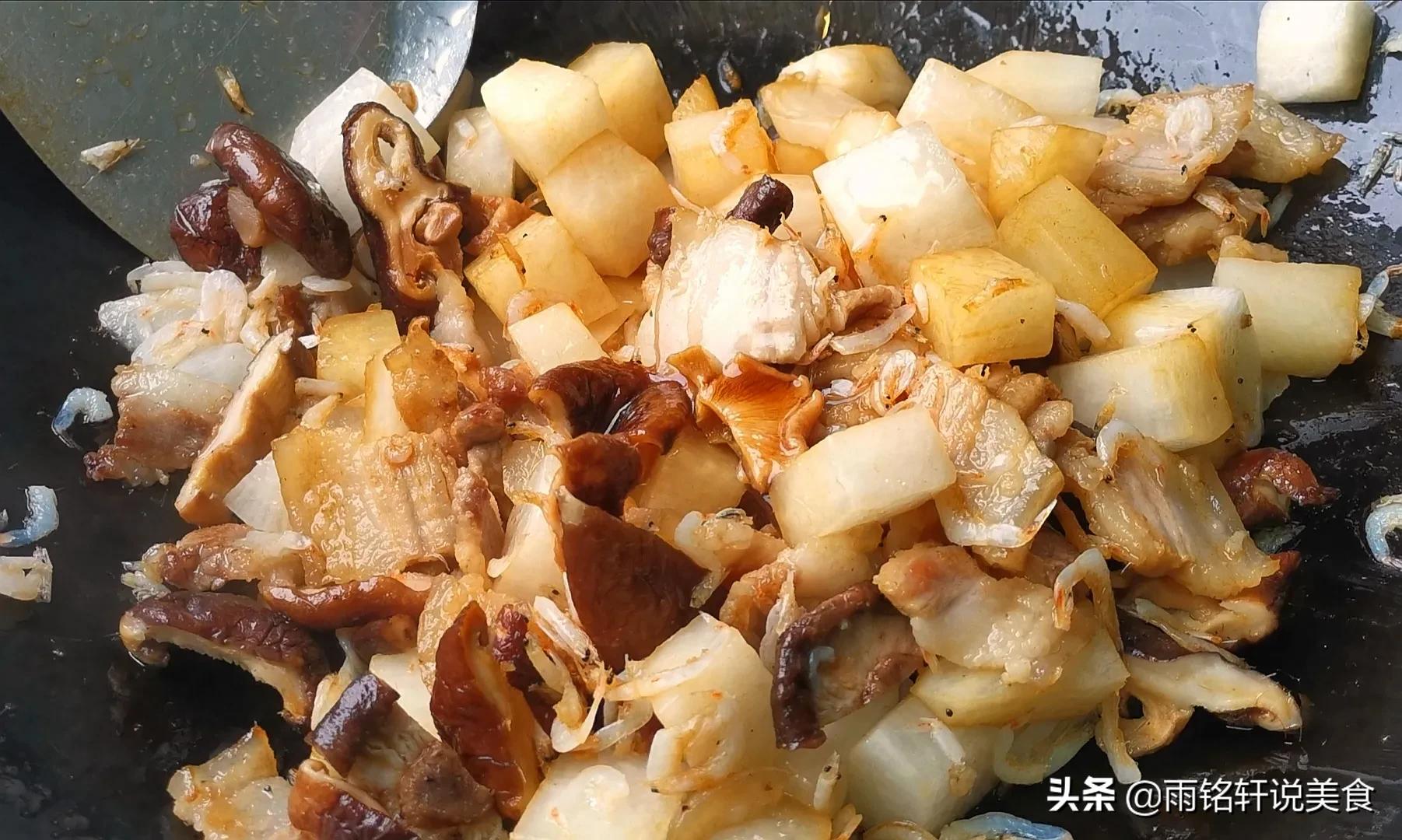 終於找到大米飯最好吃的做法，有葷有素還營養，吃一次就念念不忘