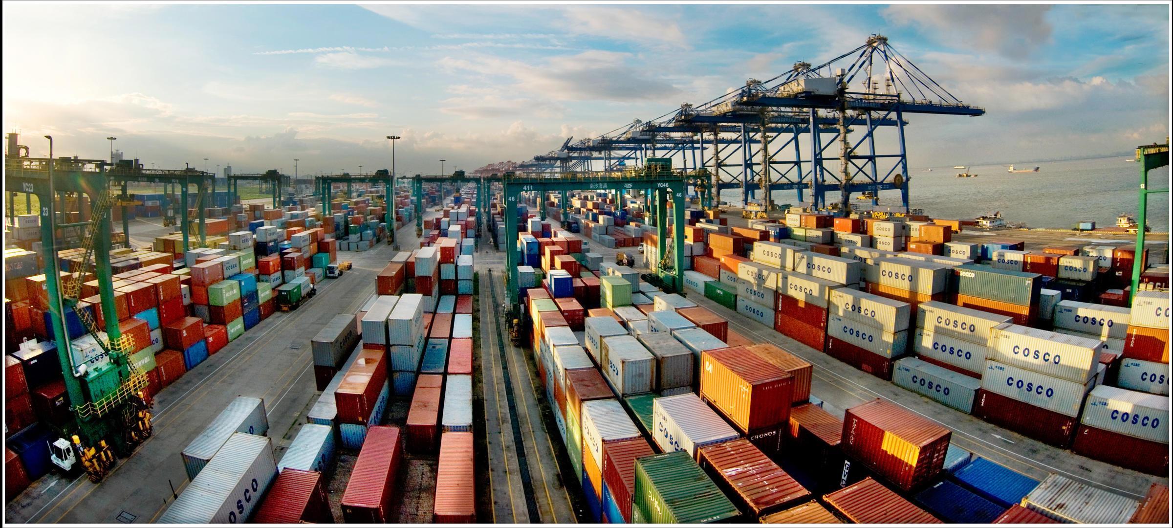 全球集装箱告急，中国加班加点生产集装箱，为