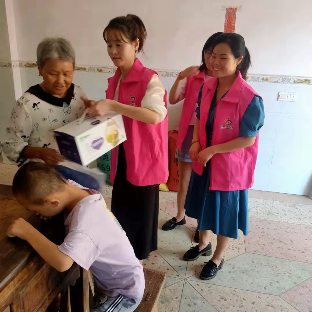 我为群众办实事 情满中秋