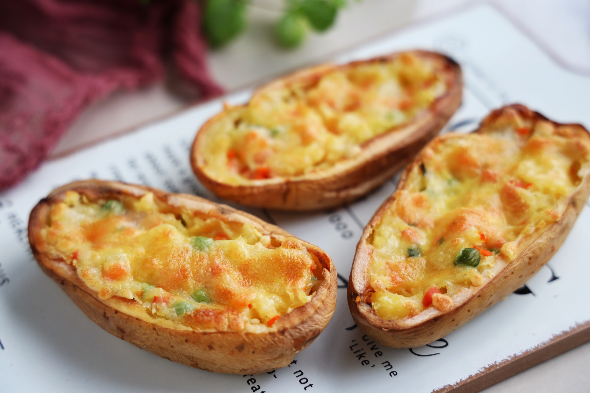 Since learning how to eat potatoes, children have to eat them the next day. It is simpler than pizza, and it tastes more delicious.
