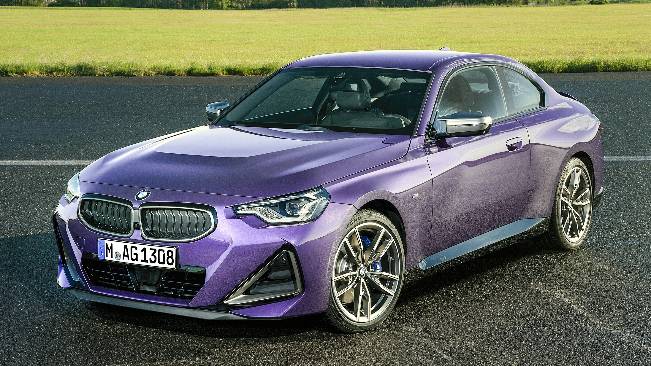 全新后驱宝马2系发布!还买啥丰田86?