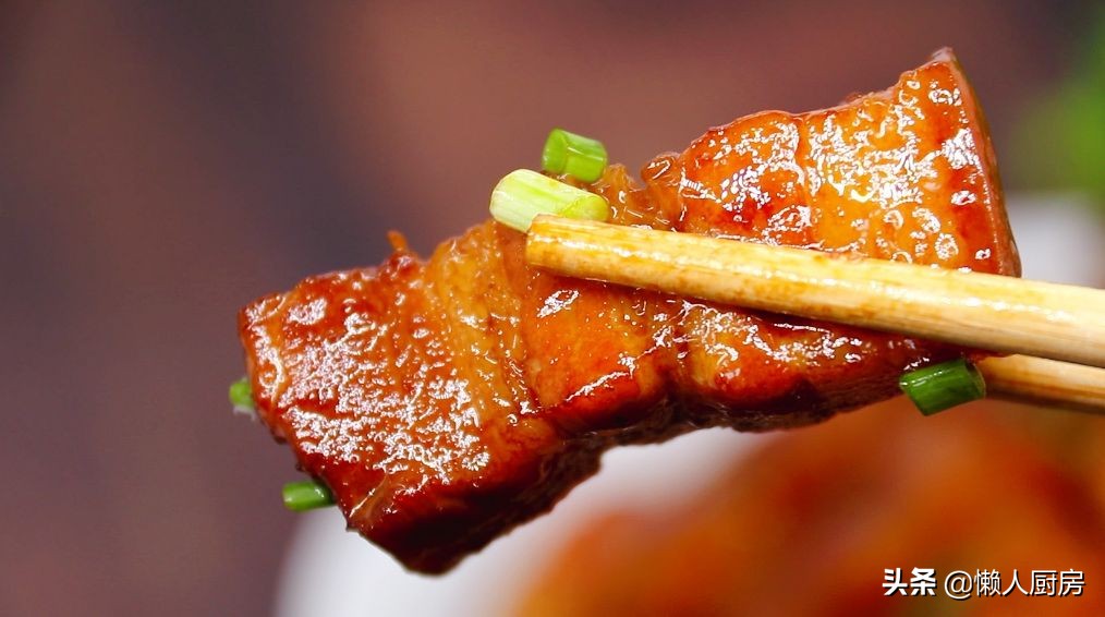 五花肉還能這樣做紅燒肉，螃蟹與五花肉完美結合，讓人食指大動