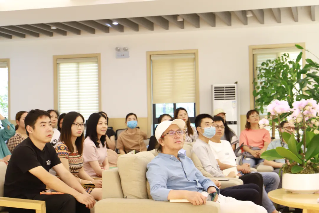 天府五小丨学生成长 家校同行——一场好评如潮的家庭教育讲座