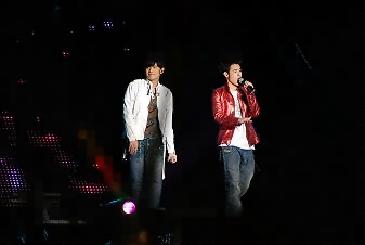 潘玮柏突然官宣结婚，周杰伦撒花为他庆祝，网