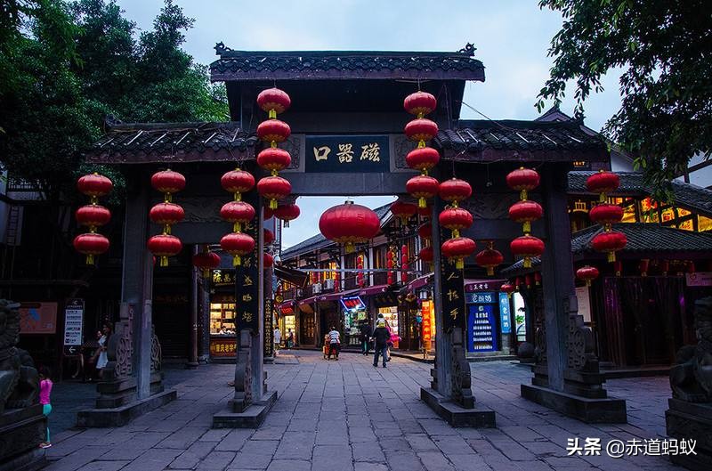 如果你仅有1000元预算，这份轻攻略同样能畅玩重庆，看完你就信了