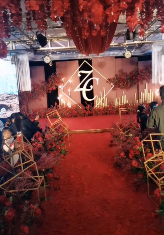 ֱ�����¸���ӻ����ֳ��ӵ��������񣬶��Ӿ�����֮���Ҹ�͵Ц