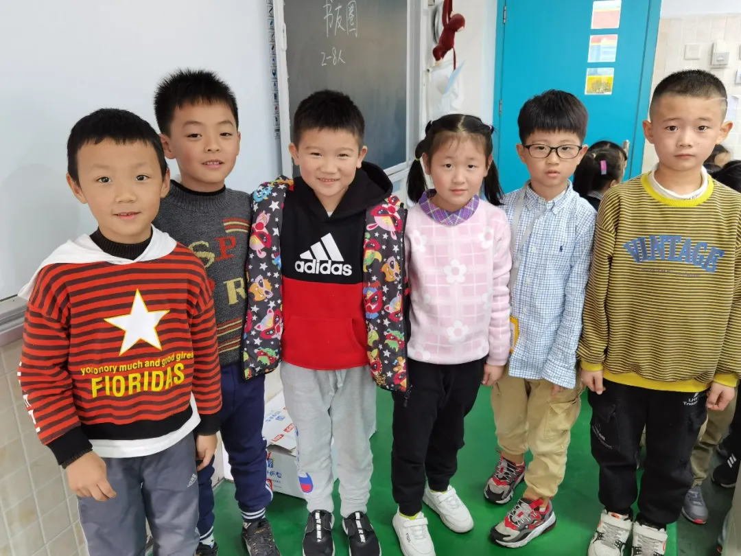 成都市双流区棠湖小学书香班级丨书香飘荡添智慧 墨香永存润心灵