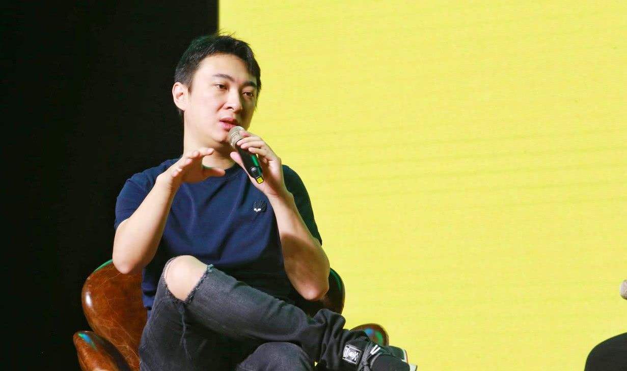 王思聪也有被打的一天？王校长在酒吧公然被叫板，疑似雪莉老公