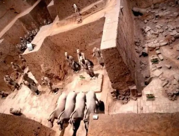 秦始皇陵究竟有多少水银？专家：看旁边的石榴树，就全知道了