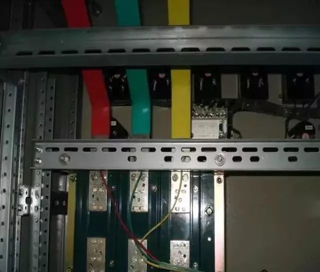 详解配电柜安装和接线全过程，看完才知道标准施工有多严谨