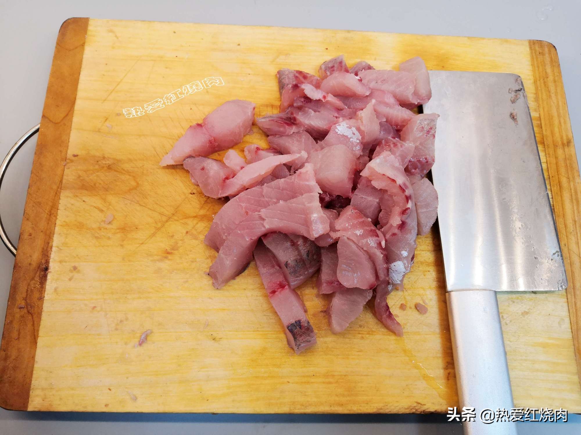 28元買了條大草魚，做成魚丸一大鍋，口感Q彈無添加一點也不腥