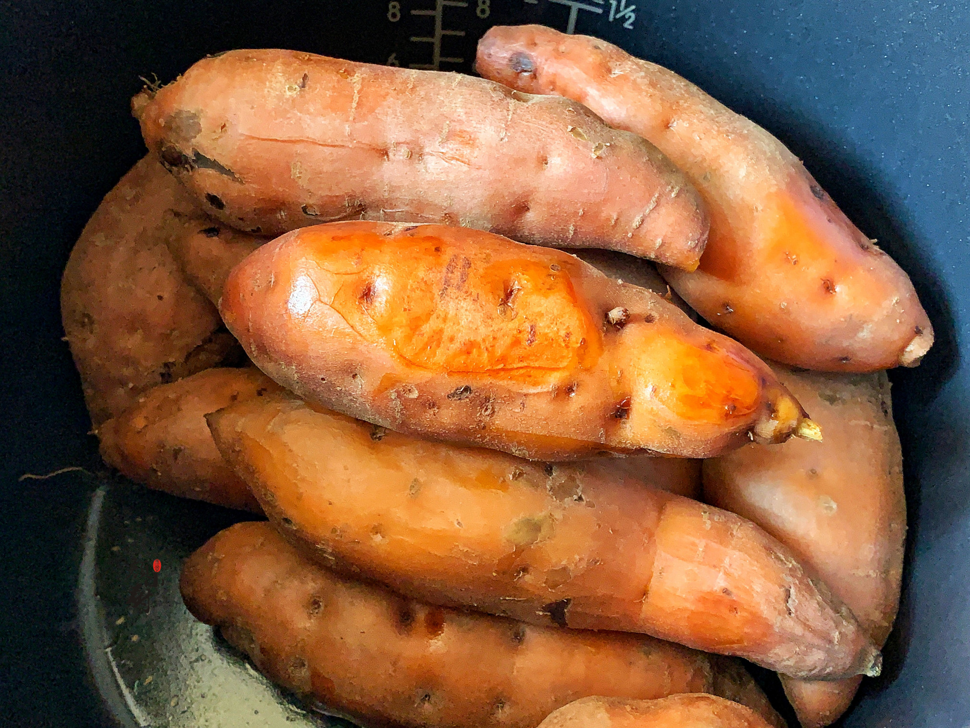 電飯鍋烤紅薯，懶人做法，簡單一做就吃到，香甜流油的烤紅薯
