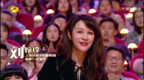 《装台》疤叔：配音界大腕，家里的模范丈夫，老婆是国家一级演员