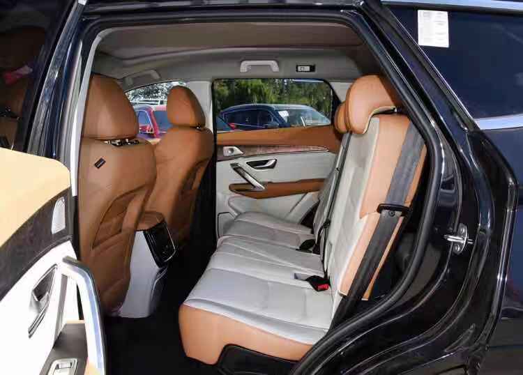 �й������й�����15����������SUV���пռ�����ֵ����ʵ��