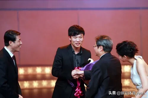 盘点近10年以来中超最佳新人，4人现效力于鲁能