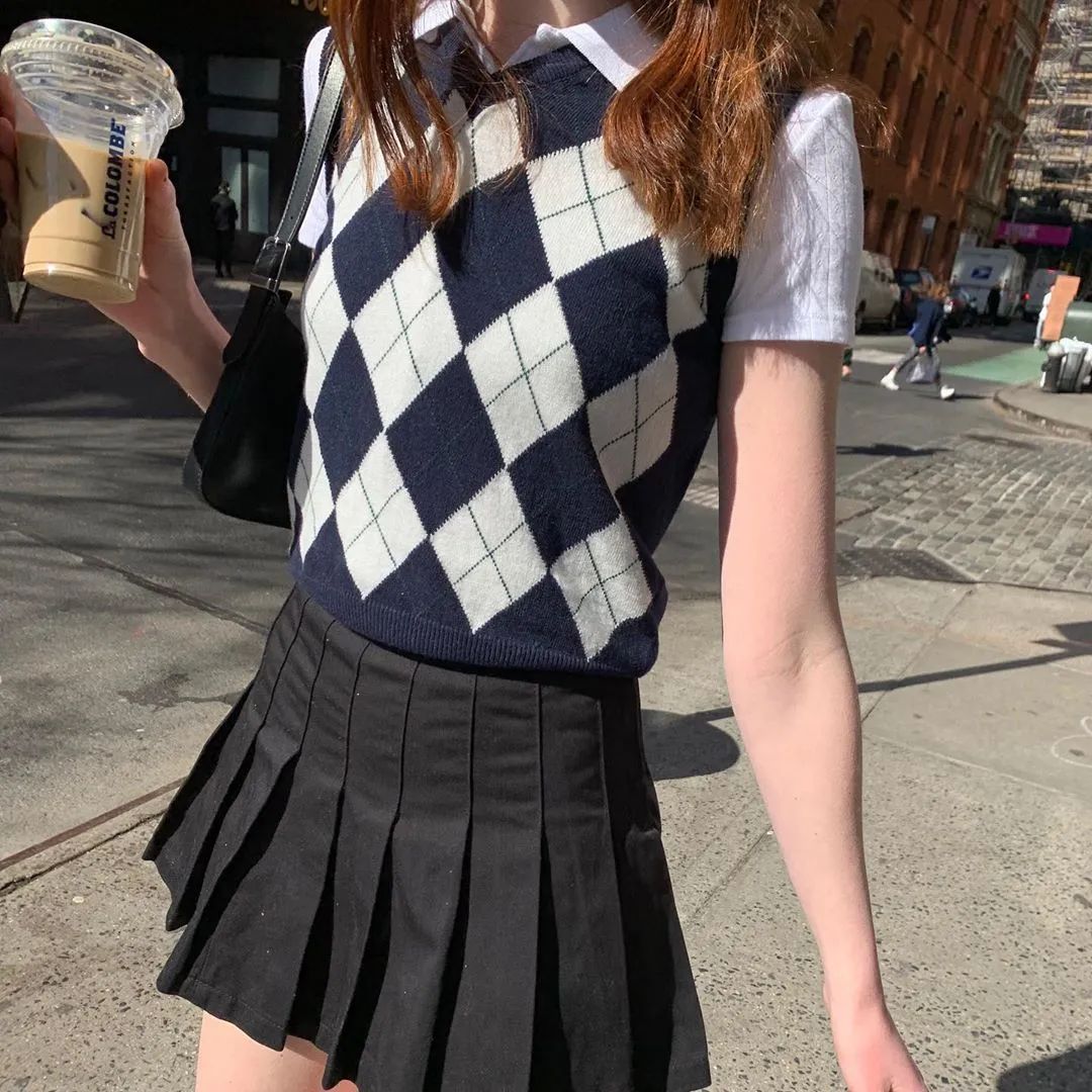 被BM风“封杀”的100斤女孩，为何越来越多的“不