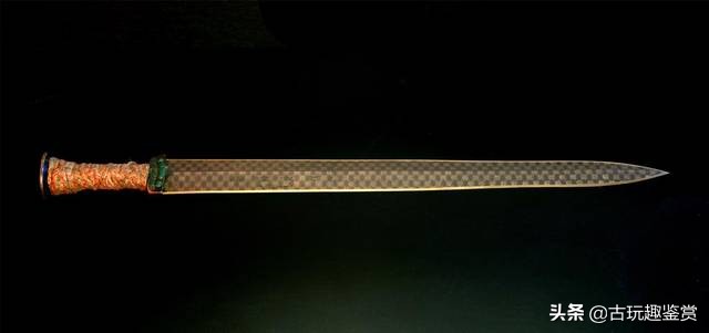 越王勾践剑，历经2500年而不生锈，是怎么做到的？