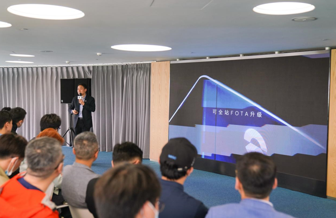 换电只需几分钟？蔚来跟中国石化达成战略合作协议意义几何？