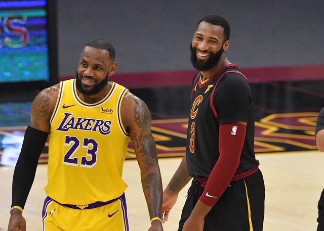 帕金斯：德拉蒙德只是数据刷子，湖人应该用哈