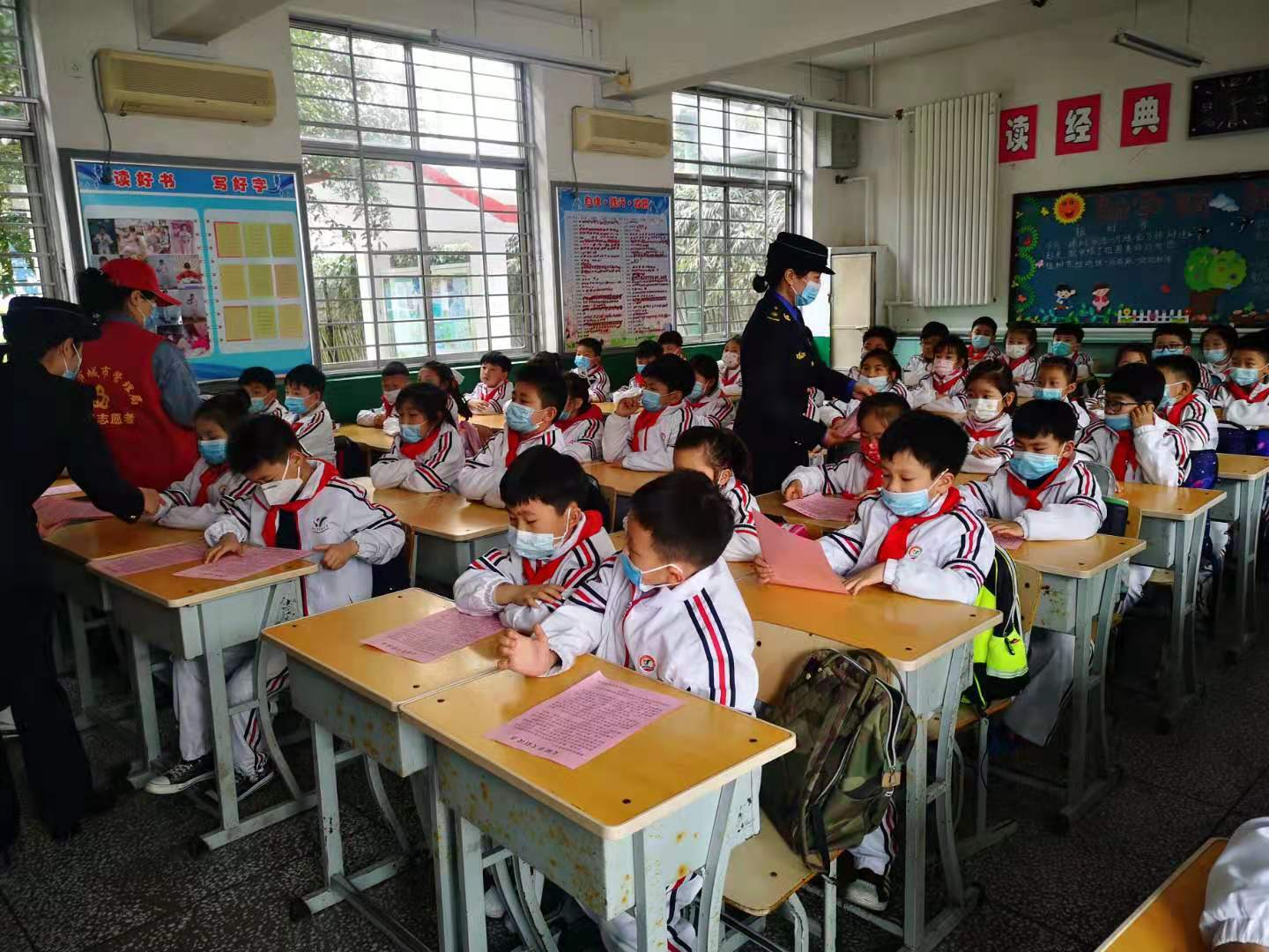 河南漯河：唱响“三部曲” 文明养犬添动力