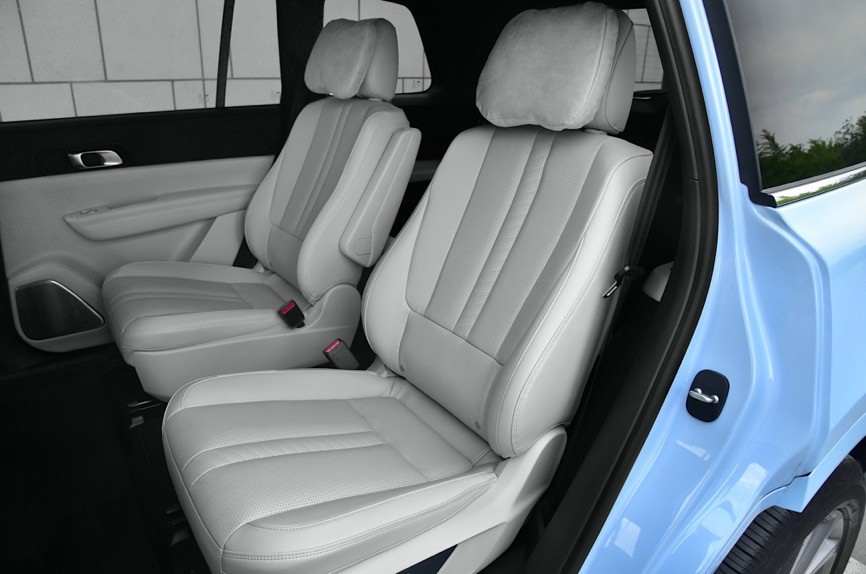 性能级智能电动SUV岚图FREE，能在中大型高端SUV市场分一席之地吗