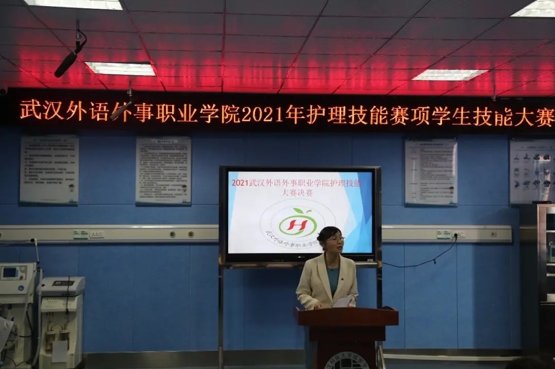 技能满点!为官网万博app的“南丁格尔”们点赞