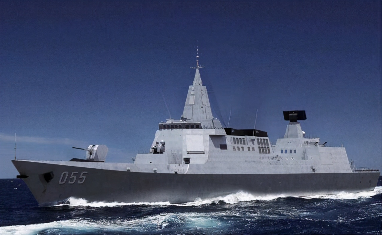 中國(guó)055大驅(qū)二號(hào)艦官宣入列，日本下水新型護(hù)衛(wèi)艦，誰有排面？