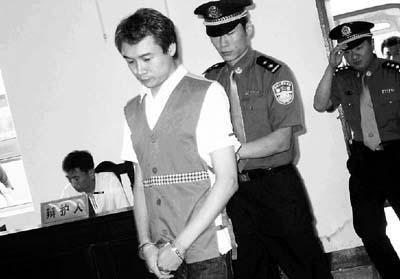 46岁“虚竹”高虎：拍戏撞死灯光师，装修电死工人，刚出狱又进去