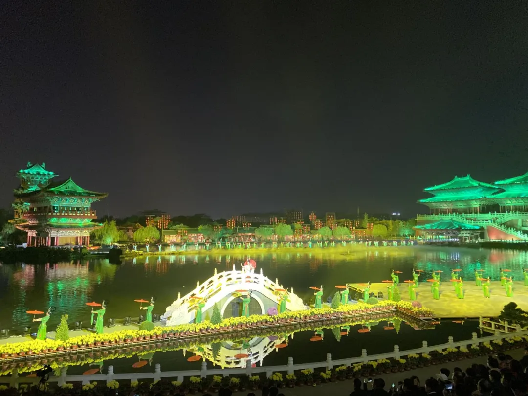 中国开封第38届菊花文化节开幕