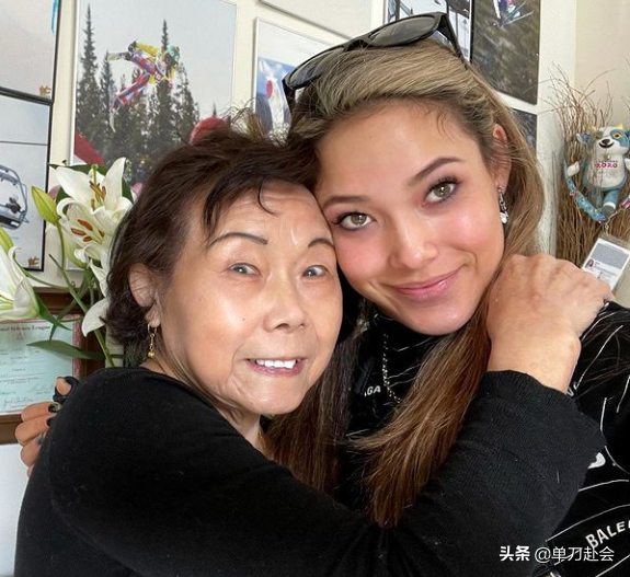 Before dawn at 2 o'clock, gu Ailing announces to quit game! The shoulder after right hand fracture gets hurt, be faced with be short of for a long time blast