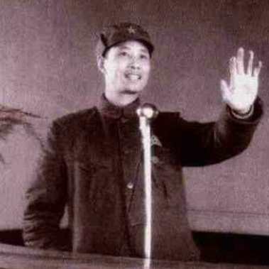 张震：子弹藏身8年，难忘救命新娘，一门出六将，阅兵当天逝世