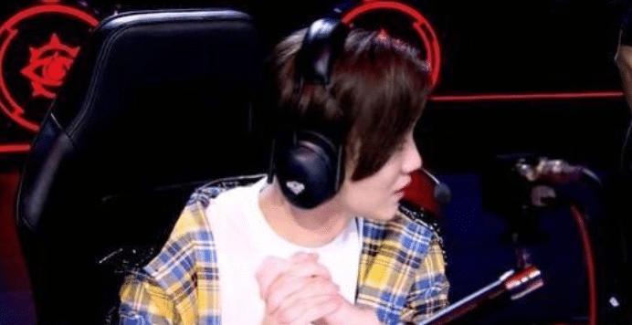 明星还有第二个“身份”，张杰是大学老师，而