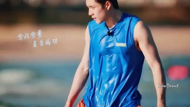 人间尤物张雨绮，怎么把10w的迪奥穿成3块8包邮的