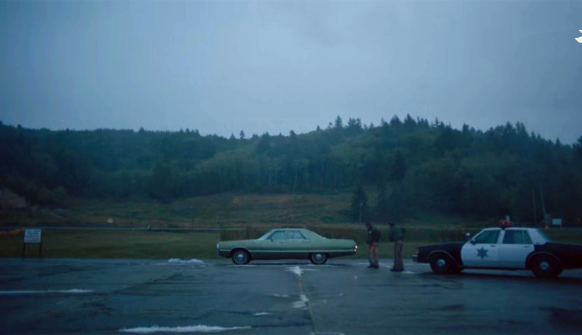 美国圣诞老人谋杀案：20个人看到凶手，20年后才敢讲出原因