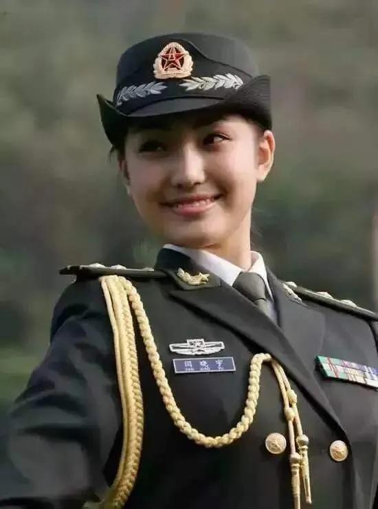 图片详解：建国以来，人民解放军经历的15次军服变迁发展历程
