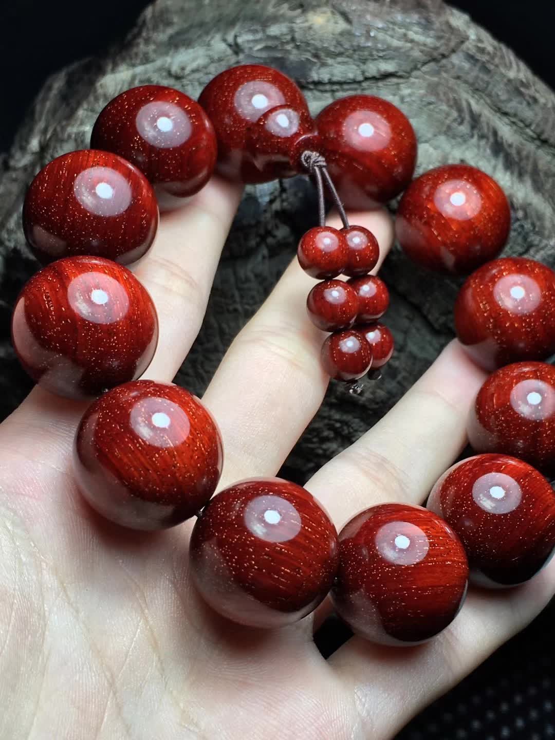 小叶紫檀,紫檀木,紫檀,三者的区别在哪?