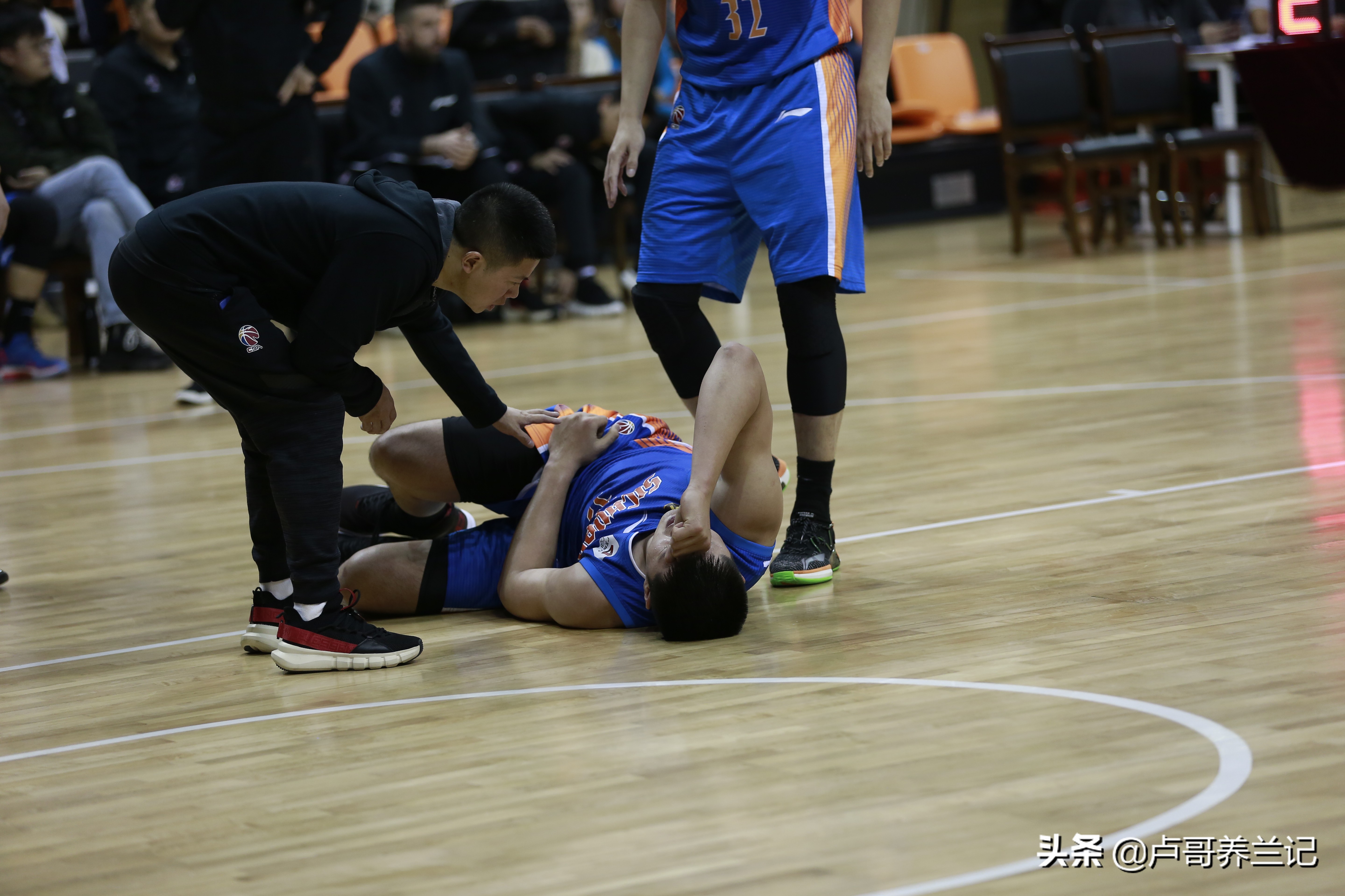 CBA季前赛录像回放(不看NBA我拍CBA:季前赛安顺站深圳100-77 四川，精彩回放看过来)