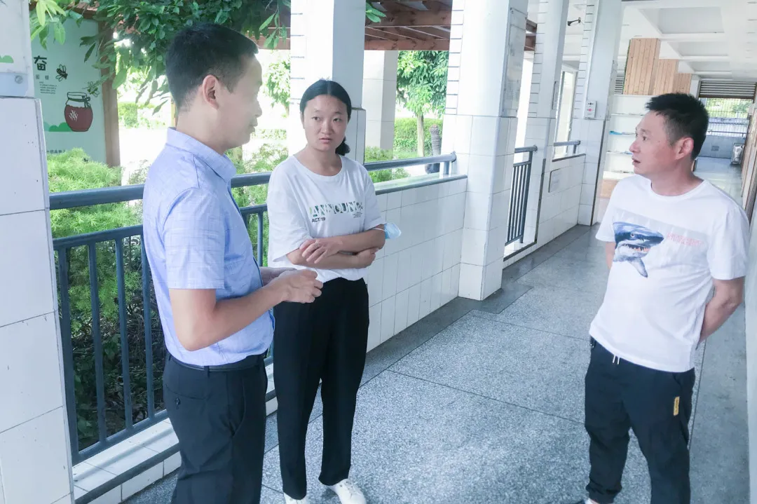 双流区黄水小学——亦师亦友双巴同携手，唯德成邻汉藏一家亲