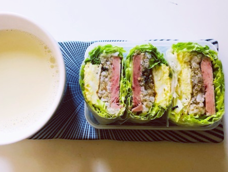 圖片[1]-夏天 教你一款不開火就能吃的飯 有菜有主食 5分鐘搞定減肥餐-起舞食譜網
