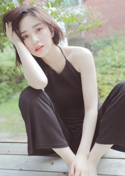 aoa面临解散权珉阿复出后开网店霸凌事件遭到粉丝质疑