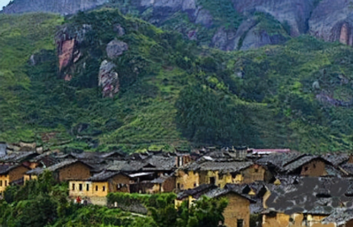 此开国中将活了102岁，晚年感叹：多亏主席的一碗牛肉，救了我