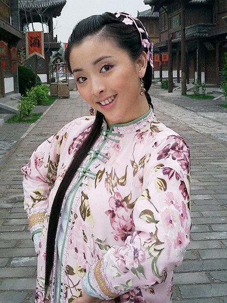 “傻姑”黄小蕾：被杜淳追求，38天闪婚闪孕，被迪士尼封杀