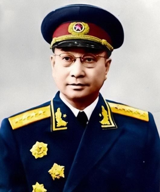 林彪与陈赓激烈相争，中央一封电报下决断，支