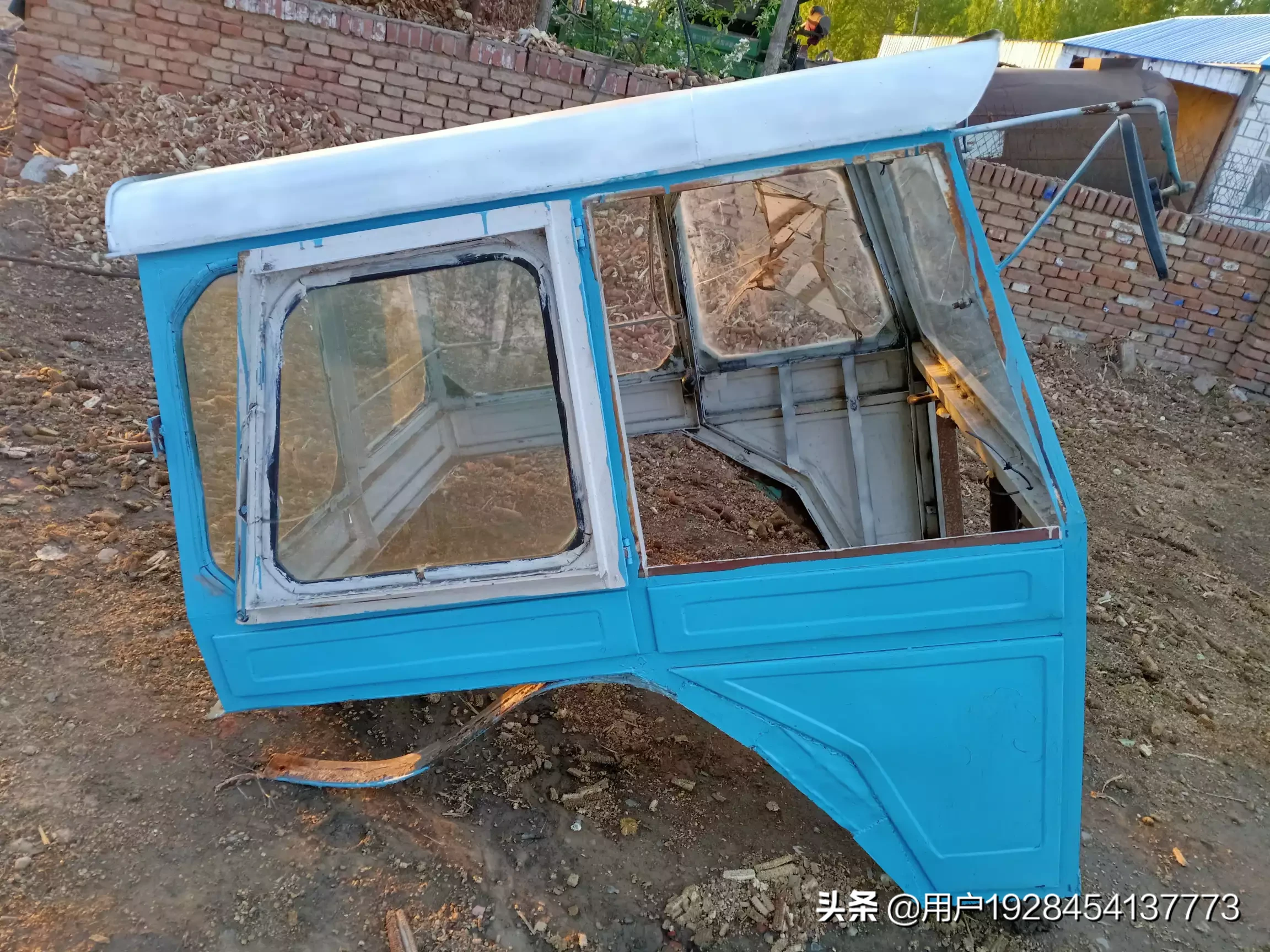 拖拉機駕駛室！在大慶！500元就賣?。?></div><p> </p><div   id=