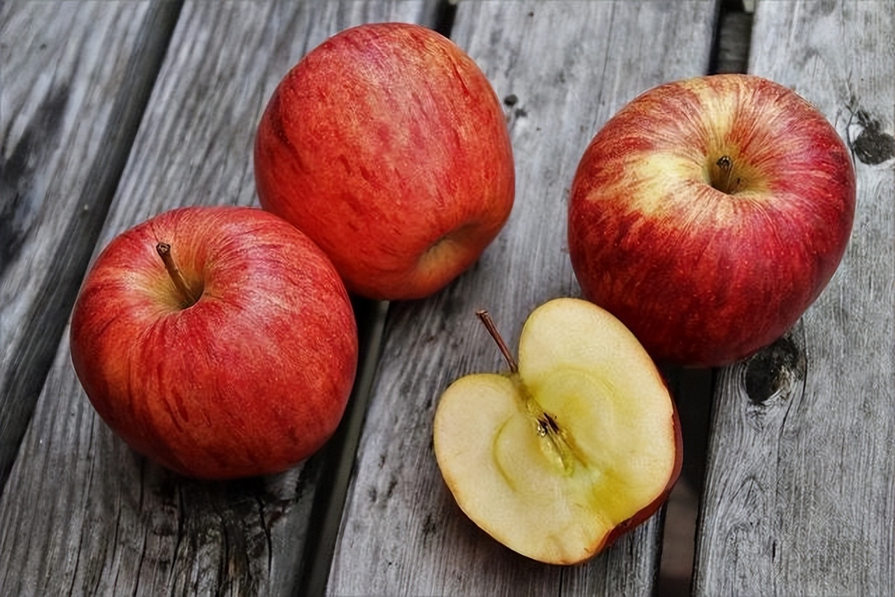 Eating 2 apples a day can effectively lower blood lipids?A followup